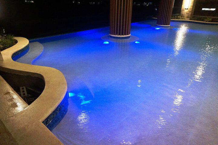 Pool 41 of 62