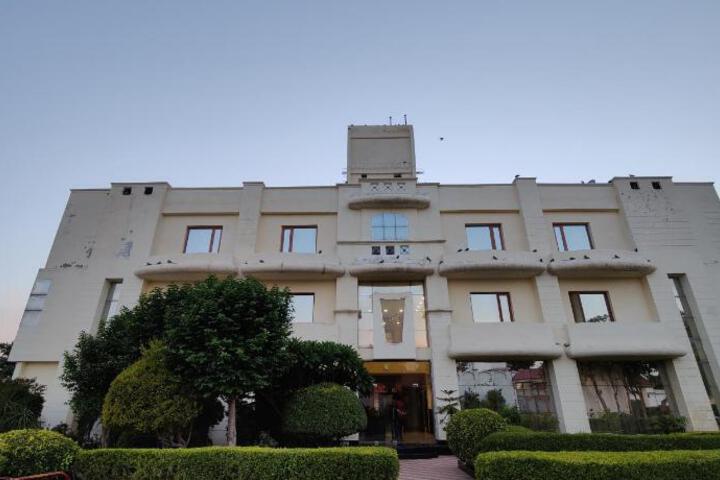 Hotel Vikram Aditya