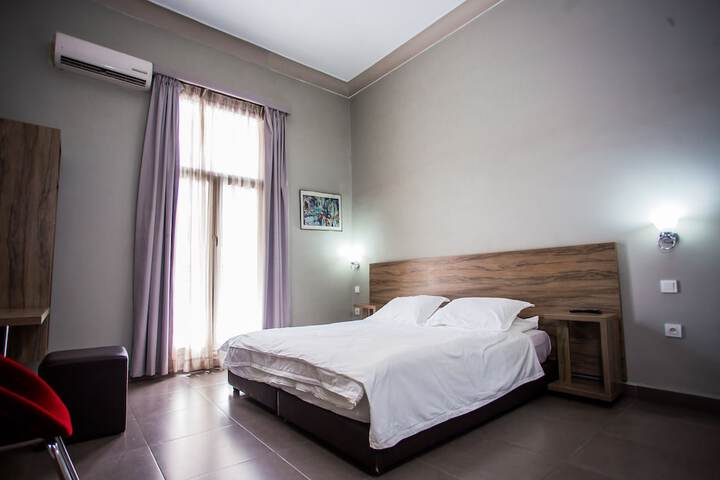 Room 9 of 41