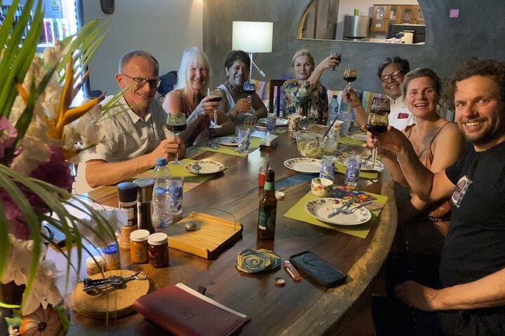Dining 232 of 402