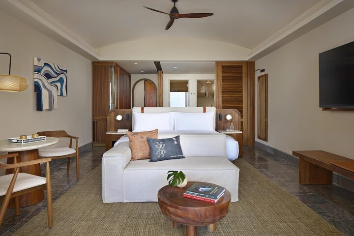 Room 10 of 61