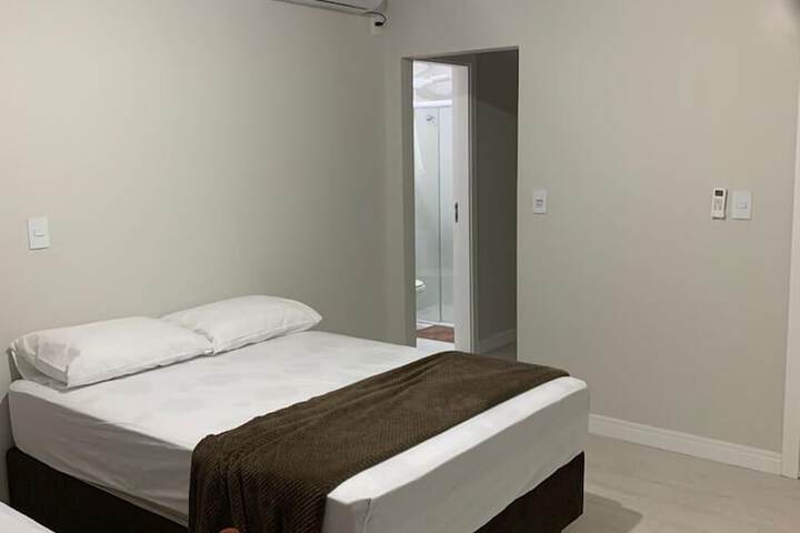 Room 8 of 18