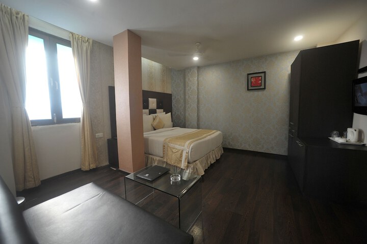 Room 16 of 57