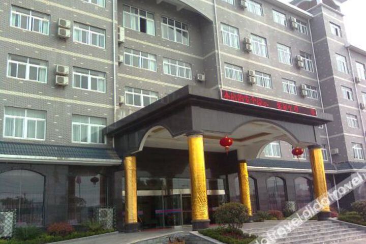 Hotel 5 of 30