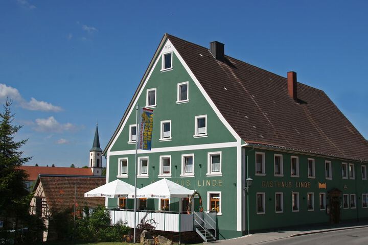 Gasthaus & Naturparkhotel Linde in Löffingen