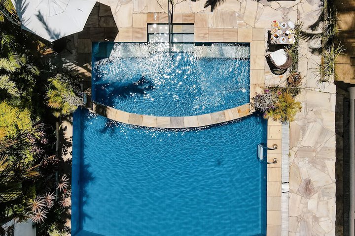 Pool 44 of 73