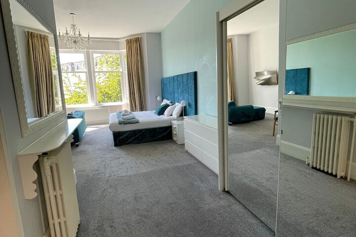 Room 45 of 97