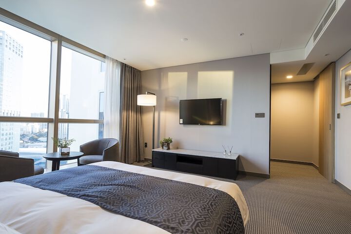 Room 22 of 55