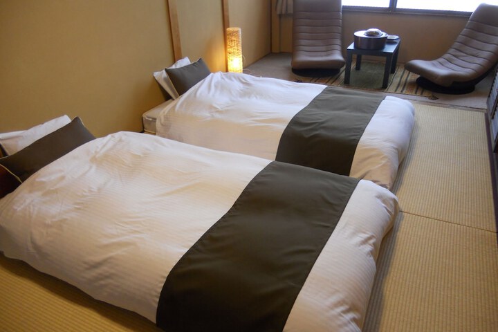 Room 3 of 29