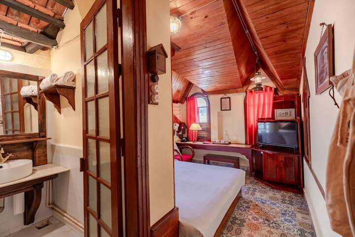 Room 30 of 170