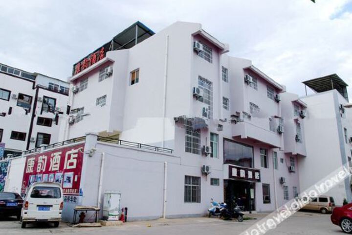 Hotel 4 of 30