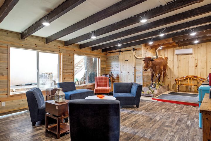 Hotel Interior 3 of 47