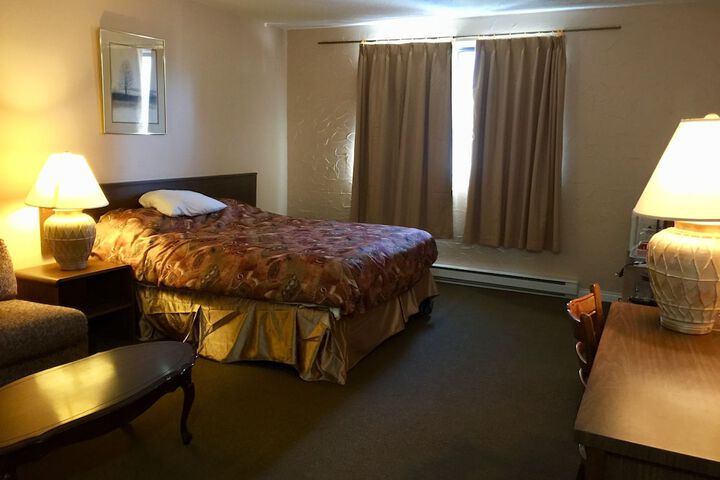 Room 13 of 38
