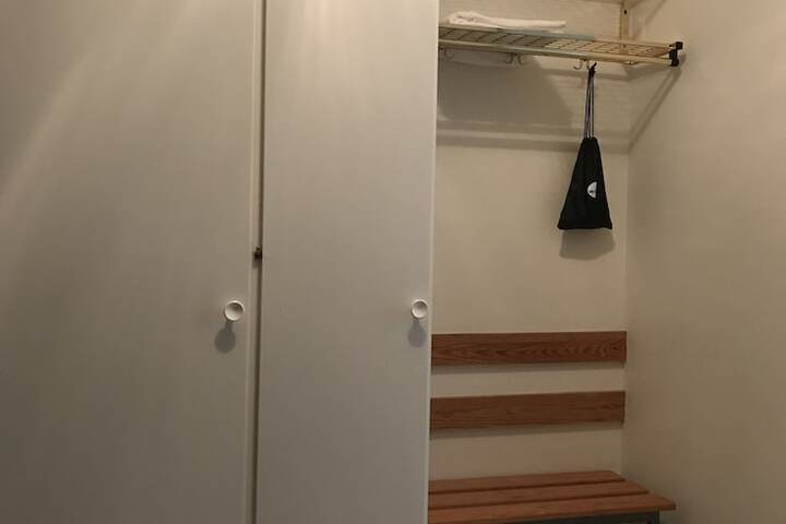 Room 29 of 84