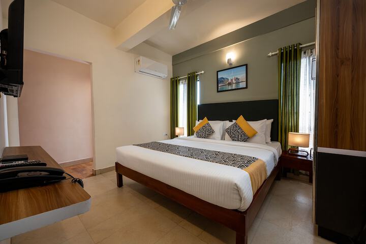 Room 8 of 37