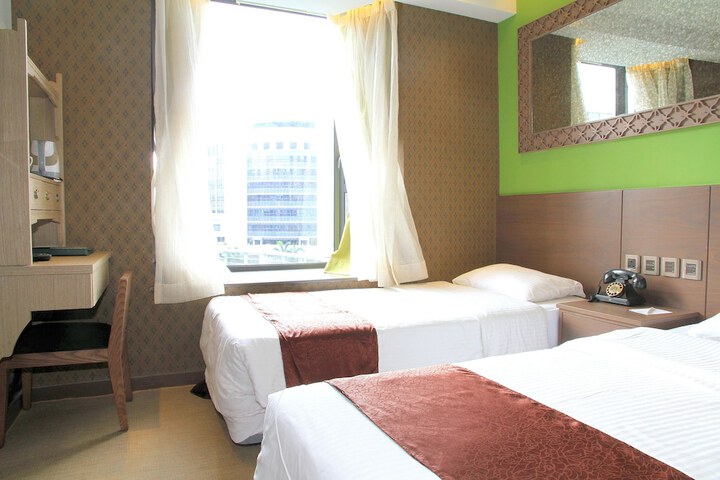 Room 7 of 46