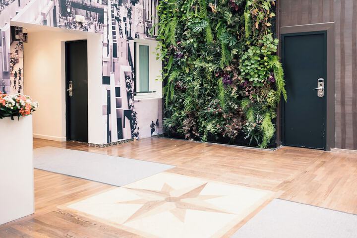 Guest Lobby