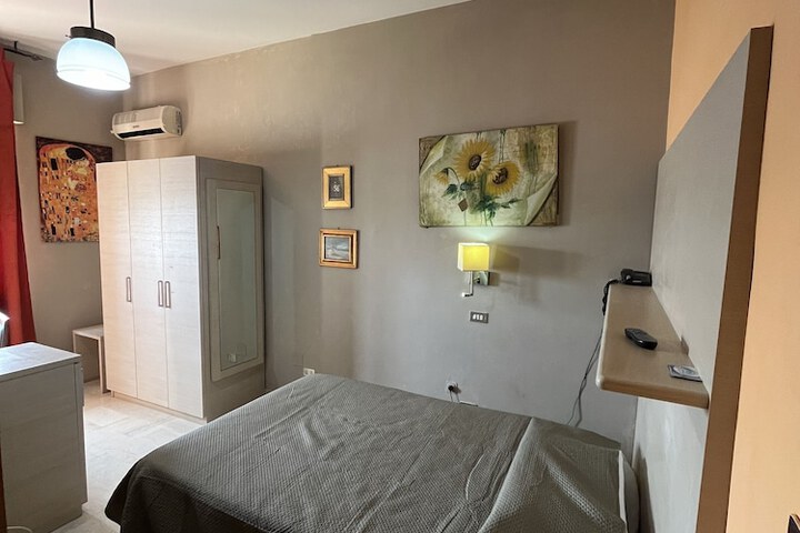 Room 26 of 54