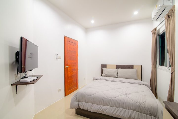 Room 35 of 138