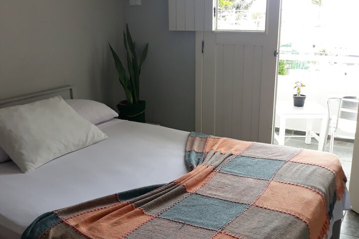Room 9 of 28
