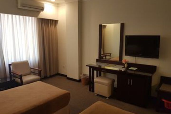Room 15 of 31