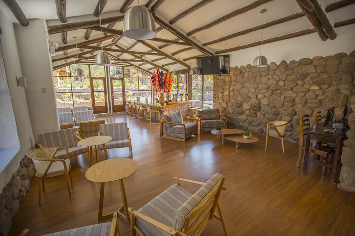 Guest Lobby