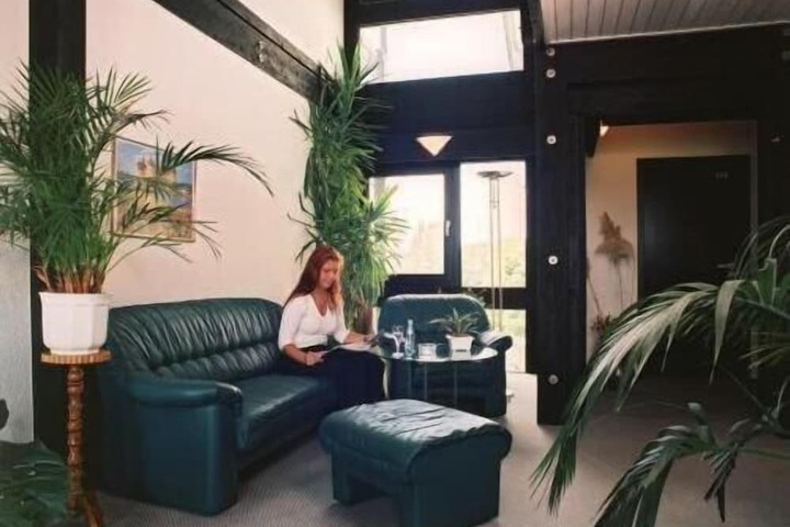 Guest Lobby