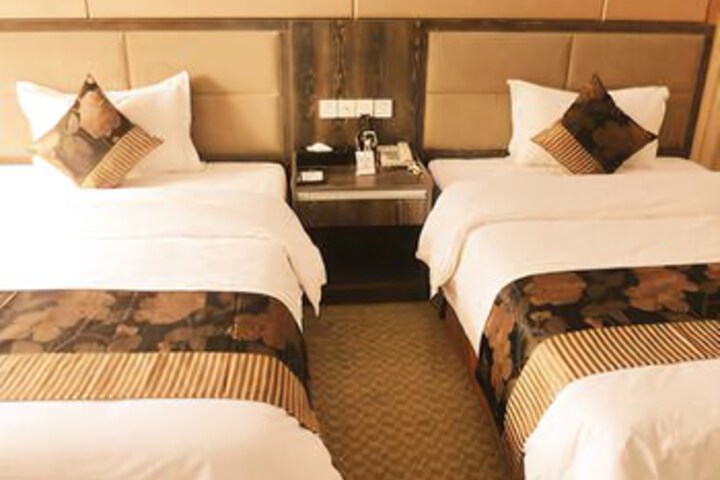 Room 8 of 8