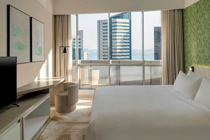 Room 34 of 92