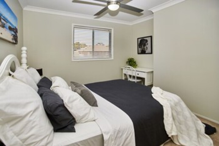 Room 11 of 20