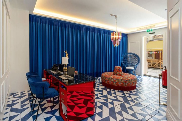 Hotel Interior 4 of 141