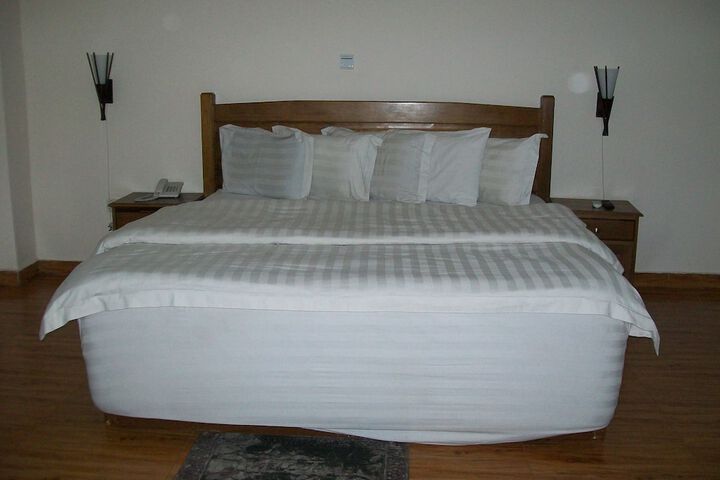Room 2 of 15