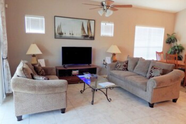 660 Tuscan Hills Blvd Four Bedroom Villa