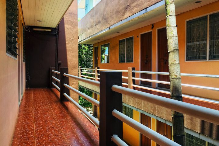 Hotel 74 of 81