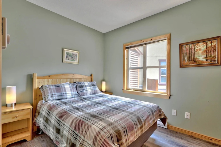 Room 4 of 14