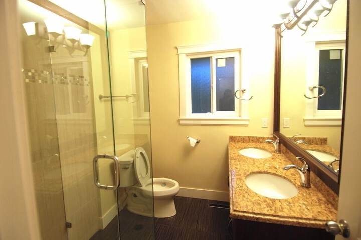 Room 44 of 70