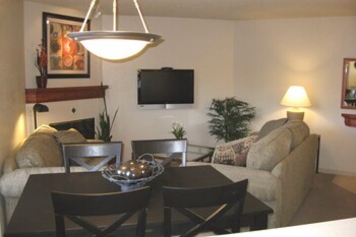 Room 3 of 18