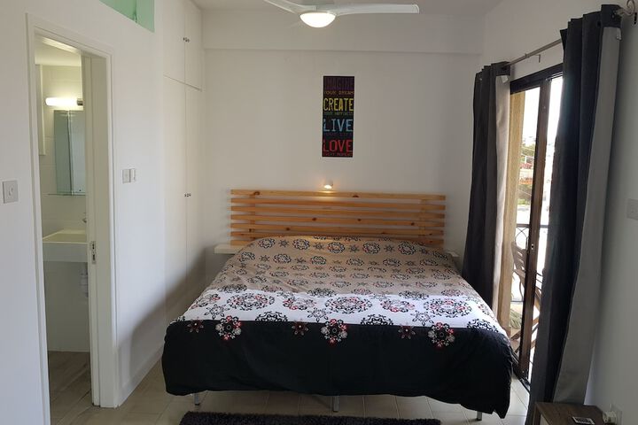 Room 5 of 29