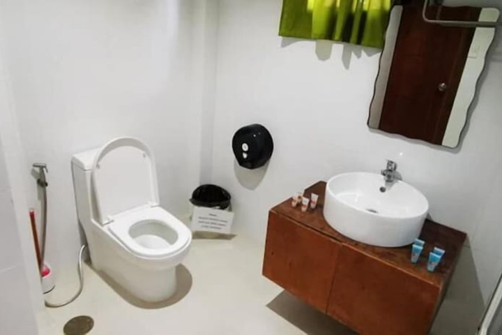 Room 34 of 50
