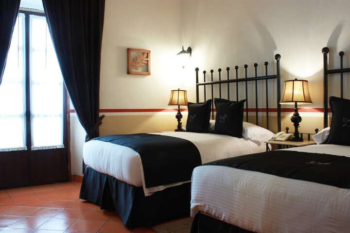 Room 12 of 43