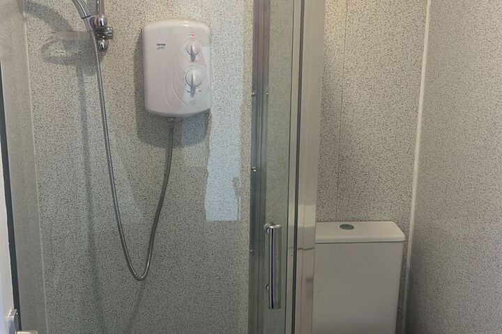 Room 2 of 7