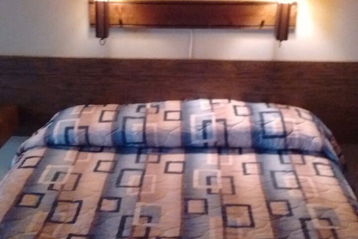 Room 2 of 64