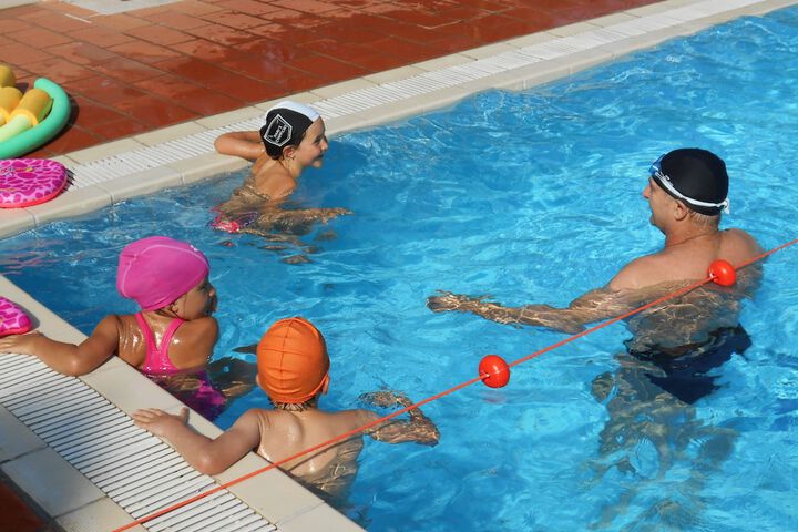 Pool 6 of 18