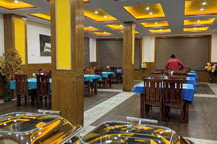 Dining 15 of 43