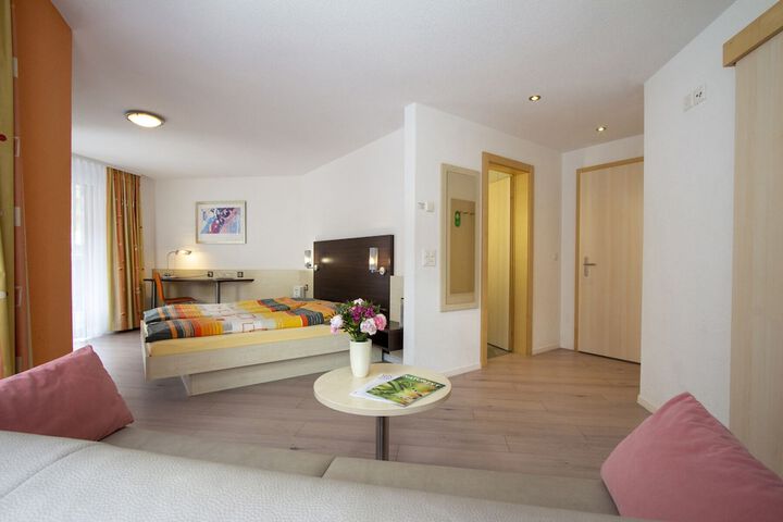 Room 5 of 36
