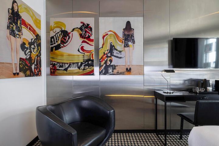 Room 15 of 52