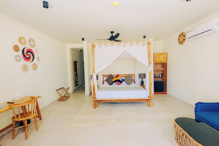 Room 25 of 73