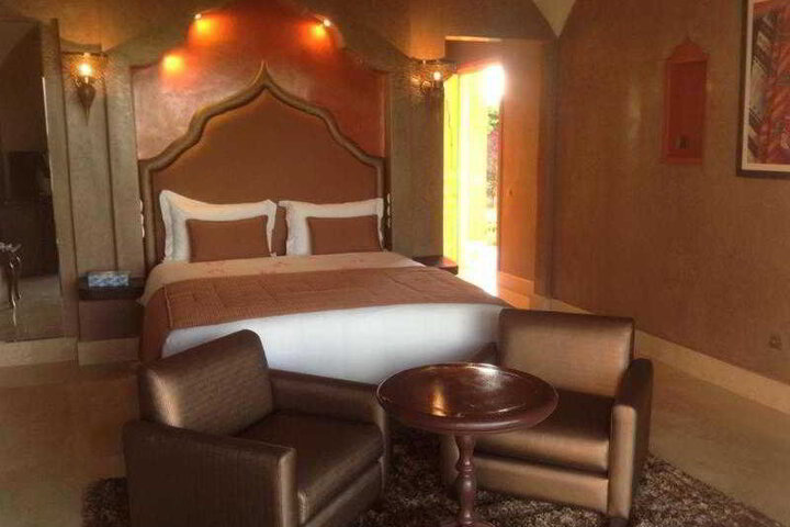 Room 3 of 8