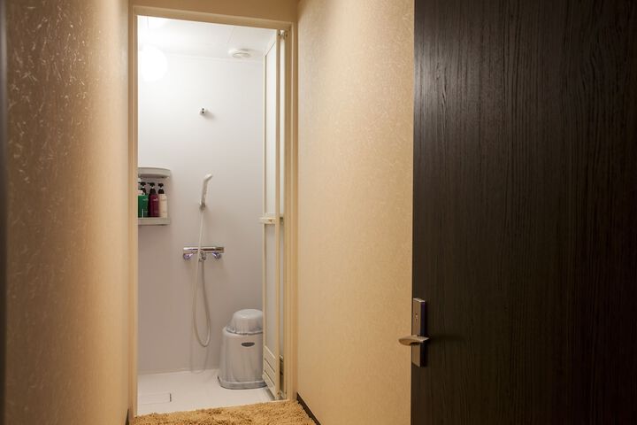 Room 26 of 49