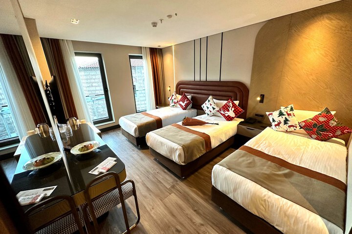 Room 35 of 96